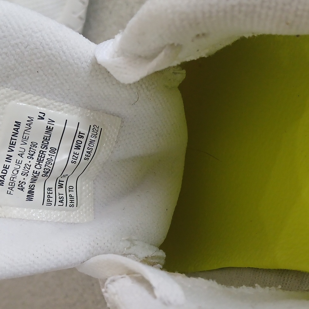 Womens  White Sneakers - Picture 3 of 7